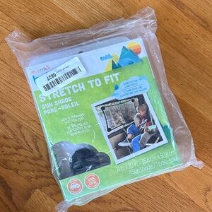 Munchkin Black Stretchable car Sun Shade